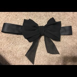 Black “bow” belt